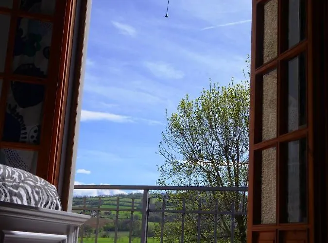 Des Artistes Bed & Breakfast 3*