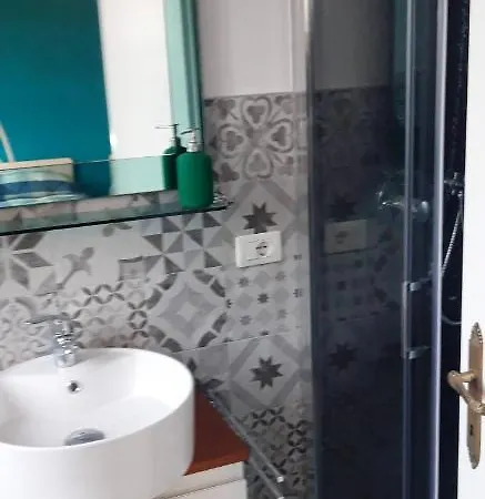 Des Artistes 3* Borzano