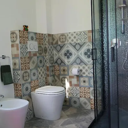 Bed & Breakfast Des Artistes 3*